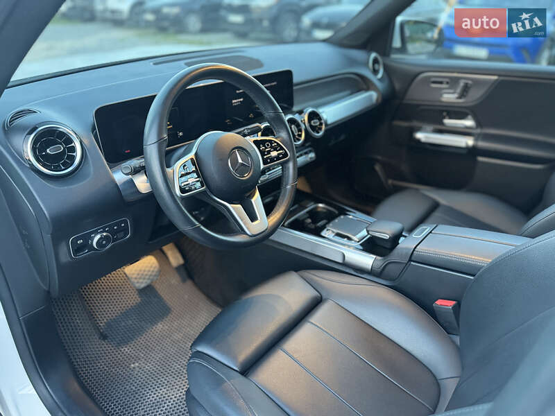 Внедорожник / Кроссовер Mercedes-Benz GLB-Class 2020 в Тернополе