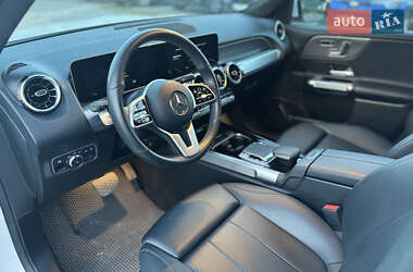 Внедорожник / Кроссовер Mercedes-Benz GLB-Class 2020 в 