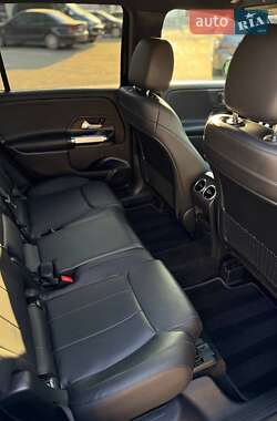 Внедорожник / Кроссовер Mercedes-Benz GLB-Class 2021 в 