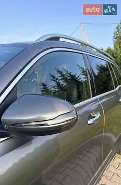 Позашляховик / Кросовер Mercedes-Benz GLB-Class 2020 в 
