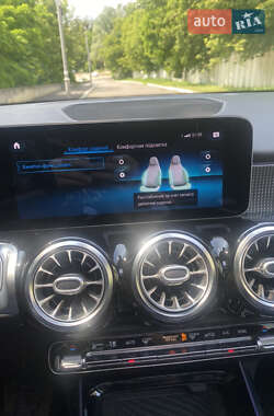 Внедорожник / Кроссовер Mercedes-Benz GLB-Class 2021 в 