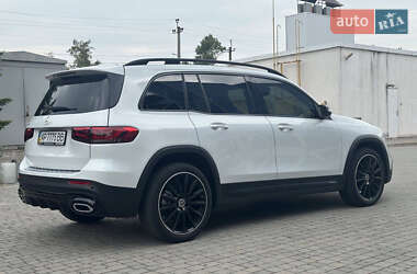 Внедорожник / Кроссовер Mercedes-Benz GLB-Class 2021 в 