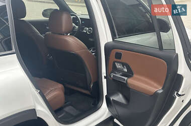 Внедорожник / Кроссовер Mercedes-Benz GLB-Class 2021 в 