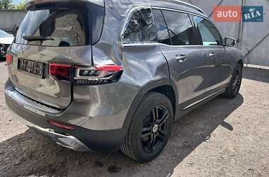 Внедорожник / Кроссовер Mercedes-Benz GLB-Class 2022 в 