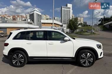Внедорожник / Кроссовер Mercedes-Benz GLB-Class 2021 в 