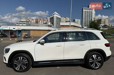 Внедорожник / Кроссовер Mercedes-Benz GLB-Class 2021 в 