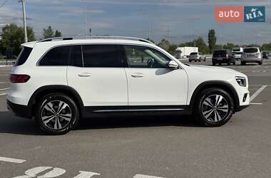Позашляховик / Кросовер Mercedes-Benz GLB-Class 2022 в 
