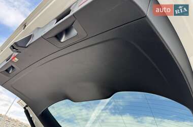 Позашляховик / Кросовер Mercedes-Benz GLB-Class 2022 в 