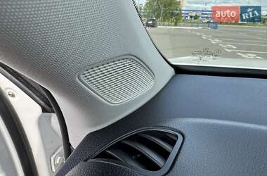 Позашляховик / Кросовер Mercedes-Benz GLB-Class 2022 в 