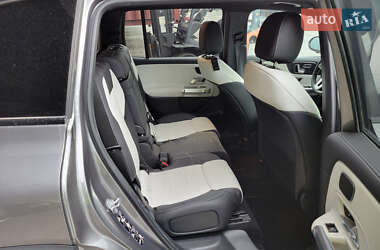 Внедорожник / Кроссовер Mercedes-Benz GLB-Class 2020 в 