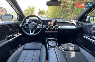 Внедорожник / Кроссовер Mercedes-Benz GLB-Class 2022 в 