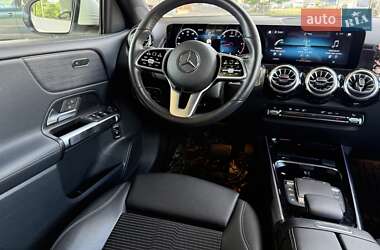 Внедорожник / Кроссовер Mercedes-Benz GLB-Class 2021 в 
