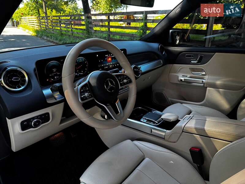 Внедорожник / Кроссовер Mercedes-Benz GLB-Class 2020 в Киеве