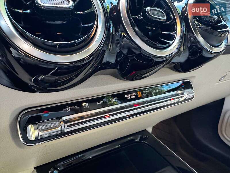 Внедорожник / Кроссовер Mercedes-Benz GLB-Class 2020 в Киеве