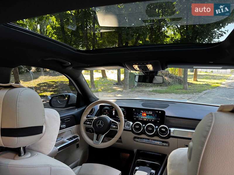 Внедорожник / Кроссовер Mercedes-Benz GLB-Class 2020 в Киеве