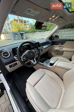Внедорожник / Кроссовер Mercedes-Benz GLB-Class 2020 в 