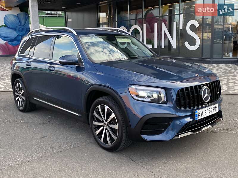 Внедорожник / Кроссовер Mercedes-Benz GLB-Class 2021 в 