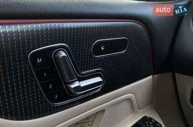 Внедорожник / Кроссовер Mercedes-Benz GLB-Class 2021 в 