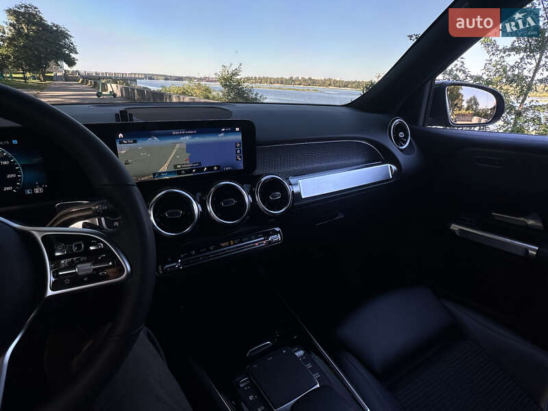Позашляховик / Кросовер Mercedes-Benz GLB-Class 2020 в Києві