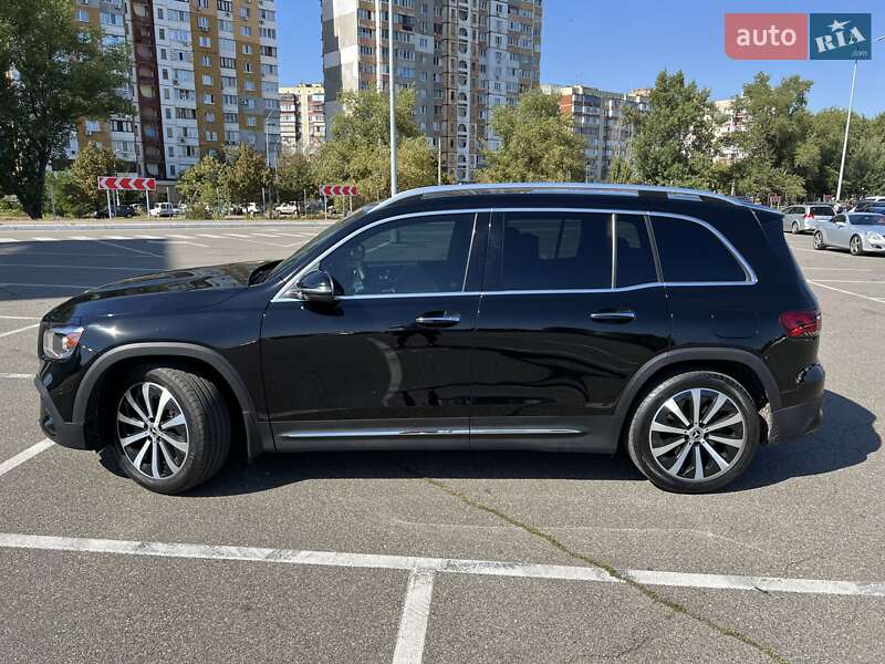 Внедорожник / Кроссовер Mercedes-Benz GLB-Class 2021 в Киеве