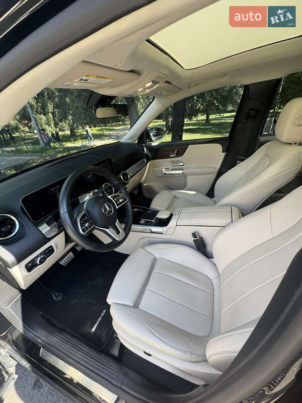 Внедорожник / Кроссовер Mercedes-Benz GLB-Class 2020 в Киеве