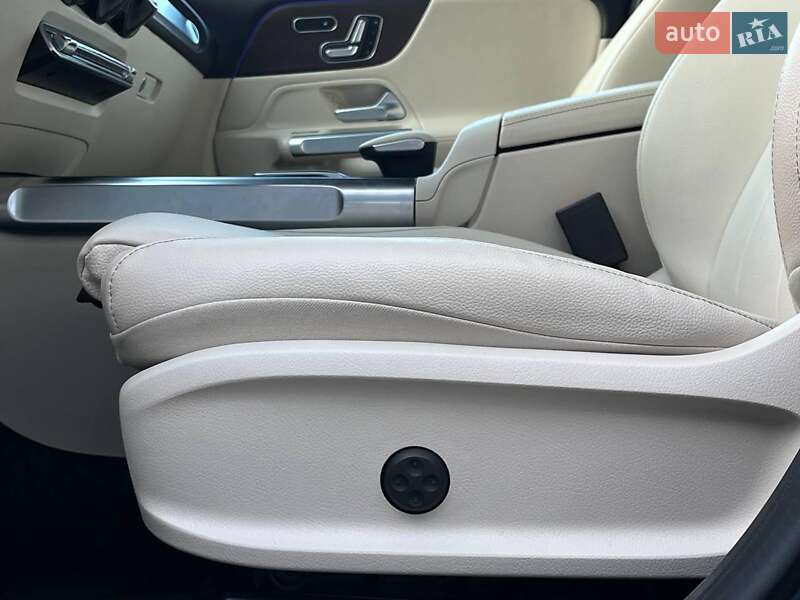 Внедорожник / Кроссовер Mercedes-Benz GLB-Class 2021 в Львове фото 17 Внедорожник / Кроссовер Mercedes-Benz GLB-Class 2021 в Львове