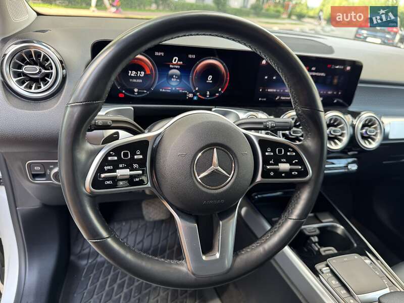 Внедорожник / Кроссовер Mercedes-Benz GLB-Class 2022 в Киеве