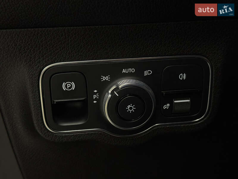 Внедорожник / Кроссовер Mercedes-Benz GLB-Class 2020 в Николаеве