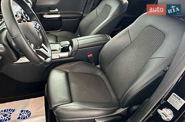 Внедорожник / Кроссовер Mercedes-Benz GLB-Class 2021 в 