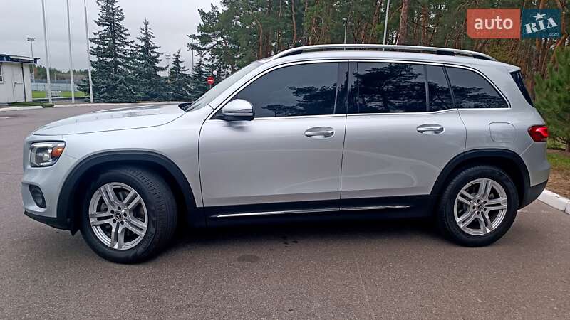 Внедорожник / Кроссовер Mercedes-Benz GLB-Class 2019 в Киеве