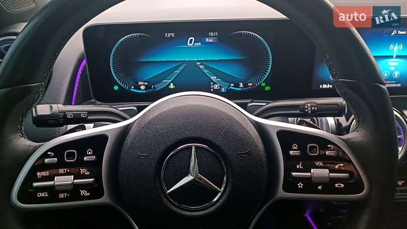 Внедорожник / Кроссовер Mercedes-Benz GLB-Class 2019 в Киеве