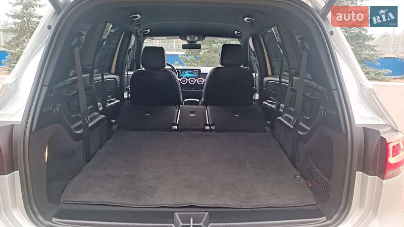Внедорожник / Кроссовер Mercedes-Benz GLB-Class 2019 в Киеве