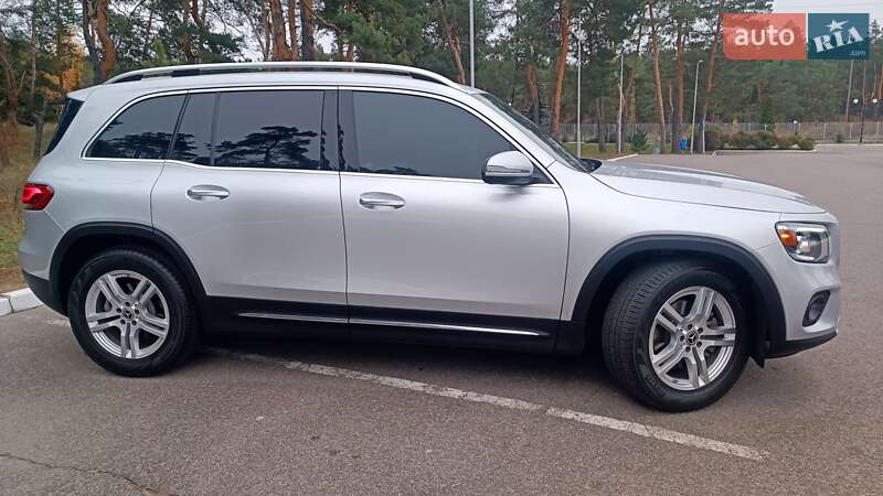 Внедорожник / Кроссовер Mercedes-Benz GLB-Class 2019 в Киеве