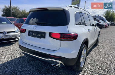 Позашляховик / Кросовер Mercedes-Benz GLB-Class 2021 в 