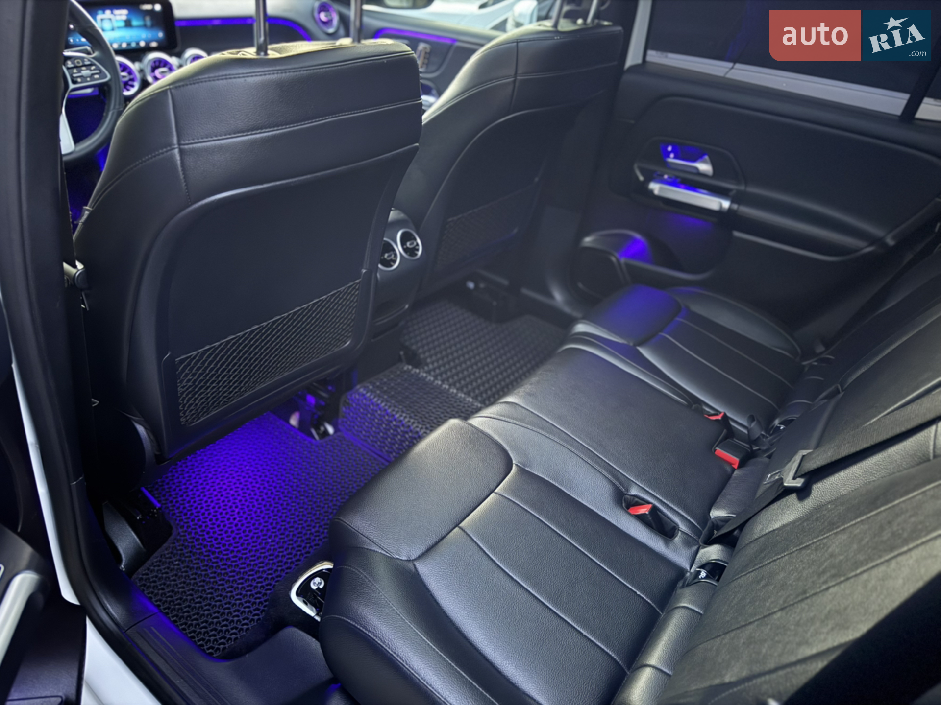 2021 Mercedes-Benz GLB - мініатюра 57