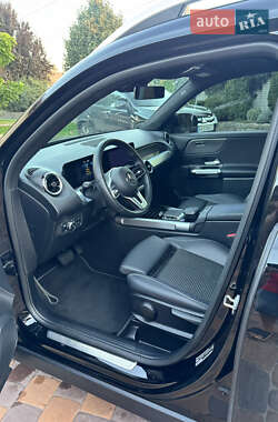 Внедорожник / Кроссовер Mercedes-Benz GLB-Class 2022 в 