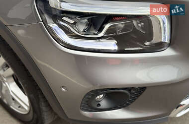 Внедорожник / Кроссовер Mercedes-Benz GLB-Class 2021 в 