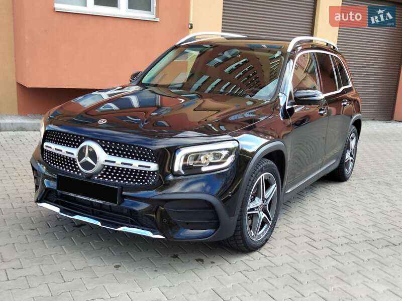 Mercedes-Benz GLB-Class 2021
