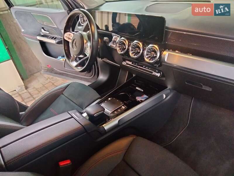 Позашляховик / Кросовер Mercedes-Benz GLB-Class 2021 в Хмельницькому фото 6 Позашляховик / Кросовер Mercedes-Benz GLB-Class 2021 в Хмельницькому