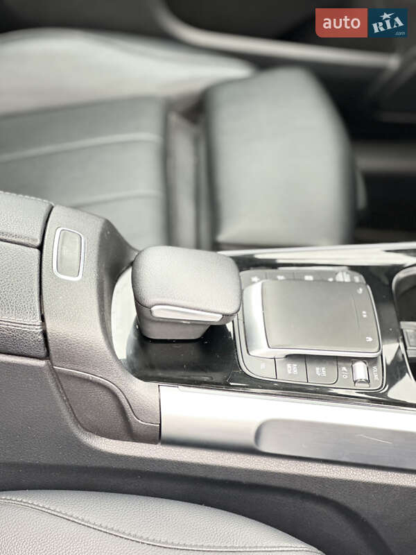 Внедорожник / Кроссовер Mercedes-Benz GLB-Class 2020 в Киеве фото 32 Внедорожник / Кроссовер Mercedes-Benz GLB-Class 2020 в Киеве