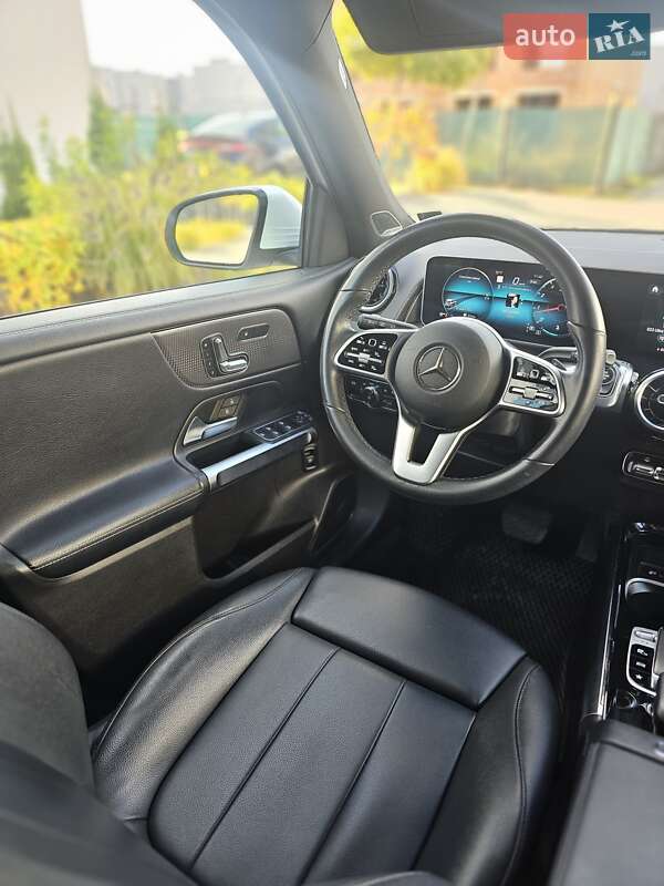 Внедорожник / Кроссовер Mercedes-Benz GLB-Class 2020 в Луцке