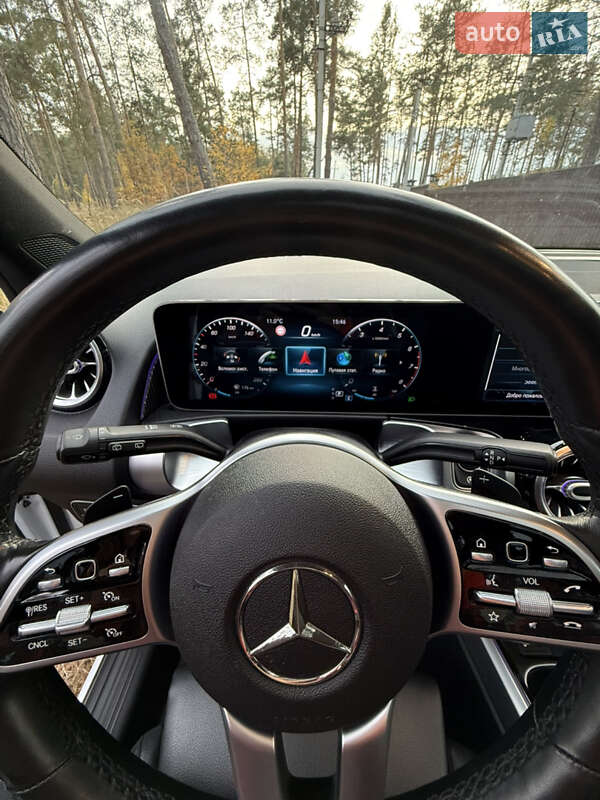 Внедорожник / Кроссовер Mercedes-Benz GLB-Class 2021 в Киеве