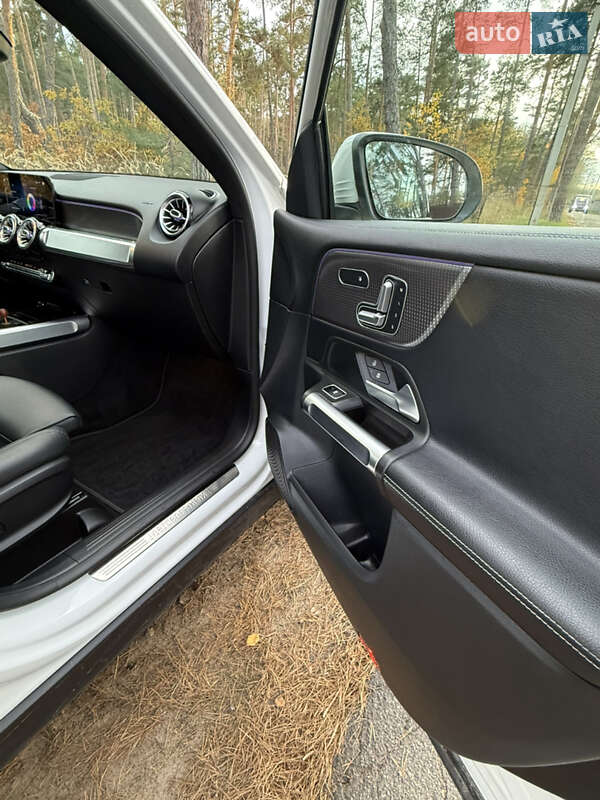 Внедорожник / Кроссовер Mercedes-Benz GLB-Class 2021 в Киеве