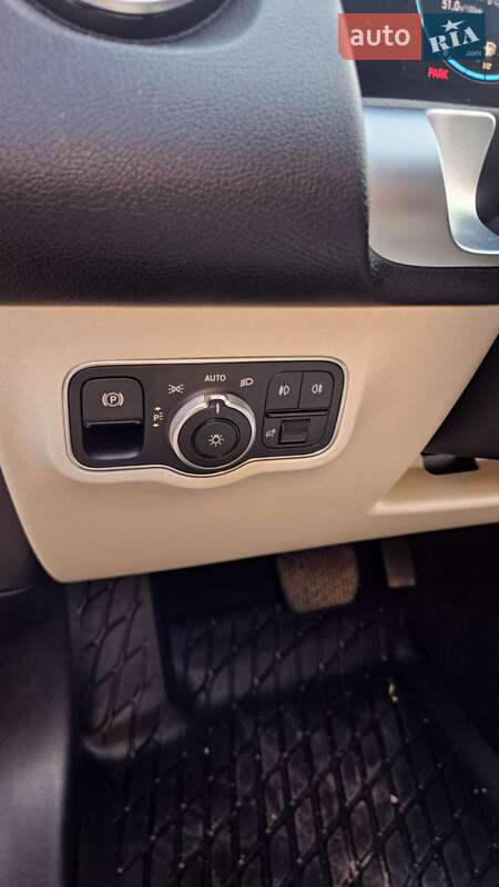 Внедорожник / Кроссовер Mercedes-Benz GLB-Class 2022 в Киеве фото 33 Внедорожник / Кроссовер Mercedes-Benz GLB-Class 2022 в Киеве