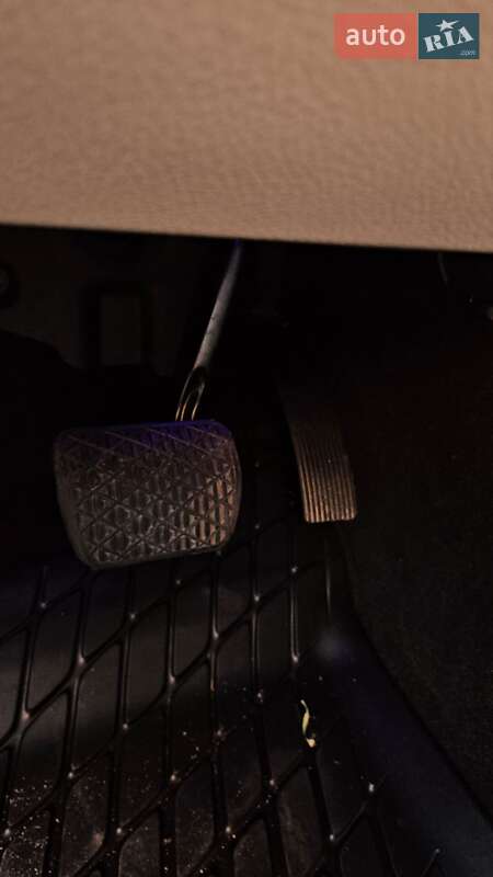 Внедорожник / Кроссовер Mercedes-Benz GLB-Class 2022 в Киеве фото 37 Внедорожник / Кроссовер Mercedes-Benz GLB-Class 2022 в Киеве