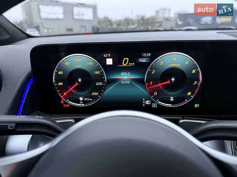 Позашляховик / Кросовер Mercedes-Benz GLB-Class 2021 в Києві