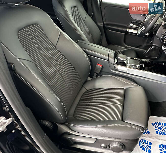 Внедорожник / Кроссовер Mercedes-Benz GLB-Class 2021 в Львове