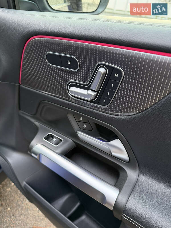 Внедорожник / Кроссовер Mercedes-Benz GLB-Class 2021 в Киеве фото 22 Внедорожник / Кроссовер Mercedes-Benz GLB-Class 2021 в Киеве