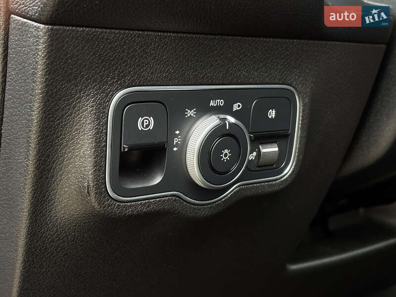 Внедорожник / Кроссовер Mercedes-Benz GLB-Class 2021 в Львове