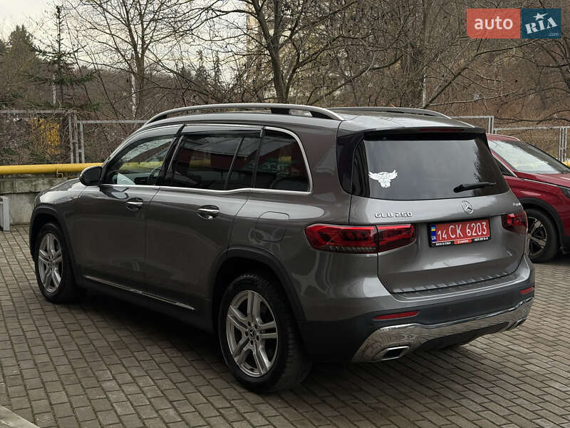 Внедорожник / Кроссовер Mercedes-Benz GLB-Class 2019 в Львове